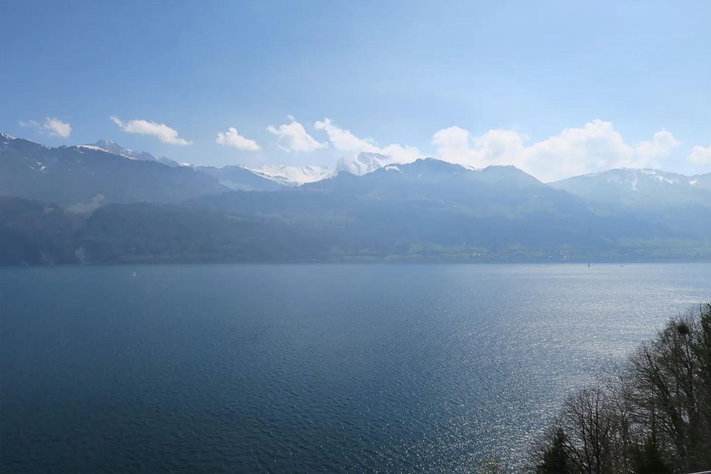 Vivere con vista sul lago - Foto 1 di 10