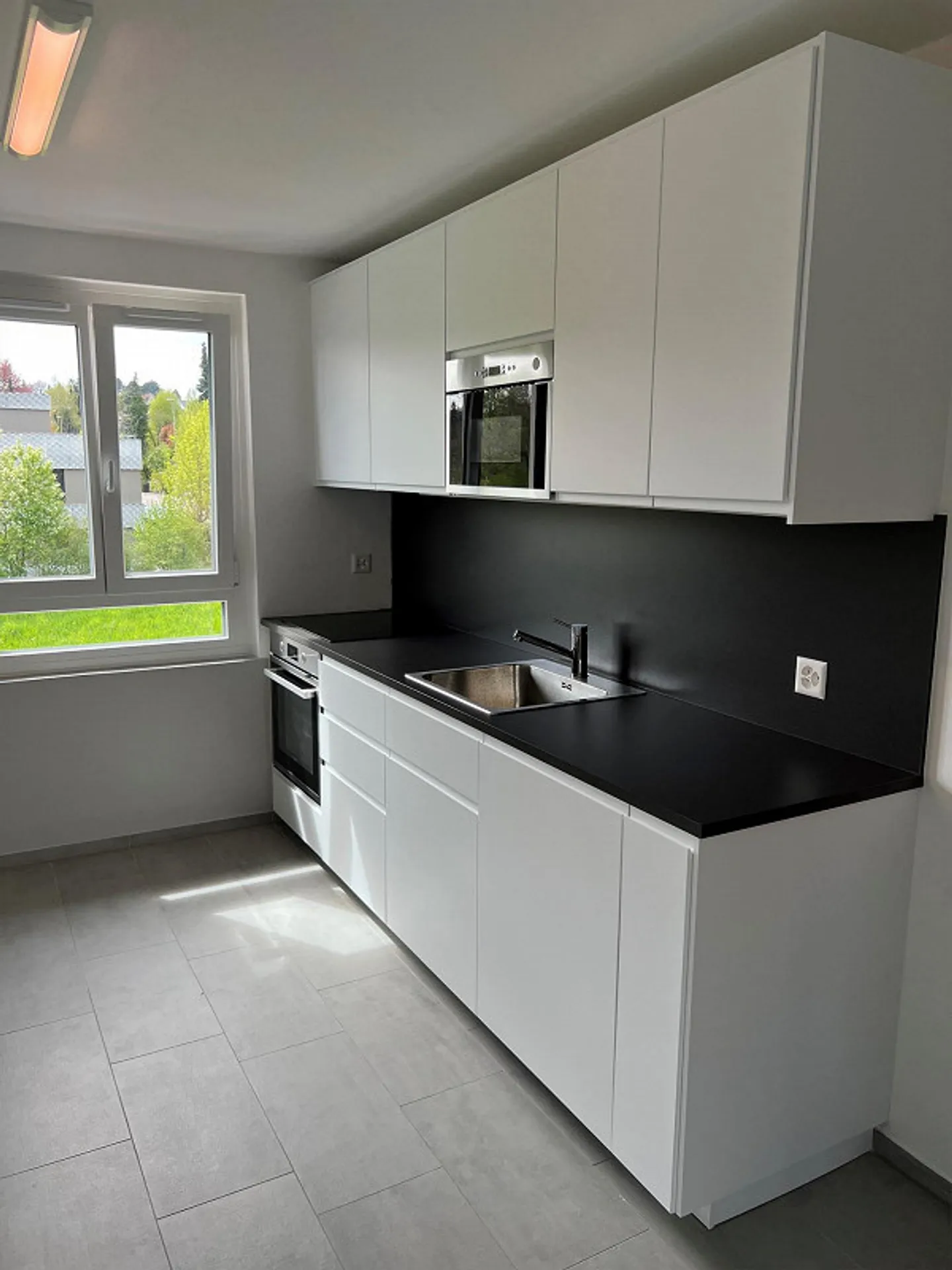 Kleines attraktives Mehrfamilienhaus mit 4 Wohnungen - Foto 4 von 10