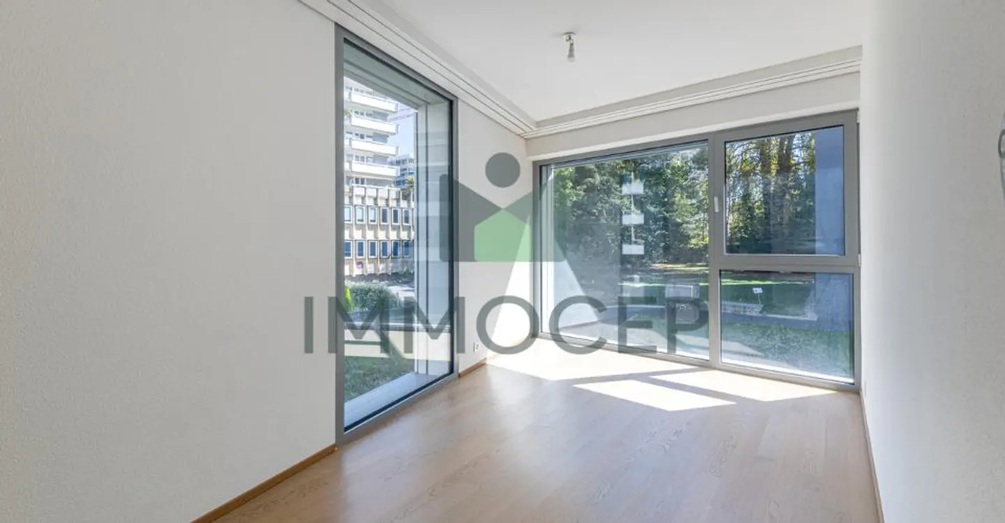 Exklusivität: Großes 4-Zimmer-Apartment von 84 m2 in Eaux - Vives - Foto 3 von 9
