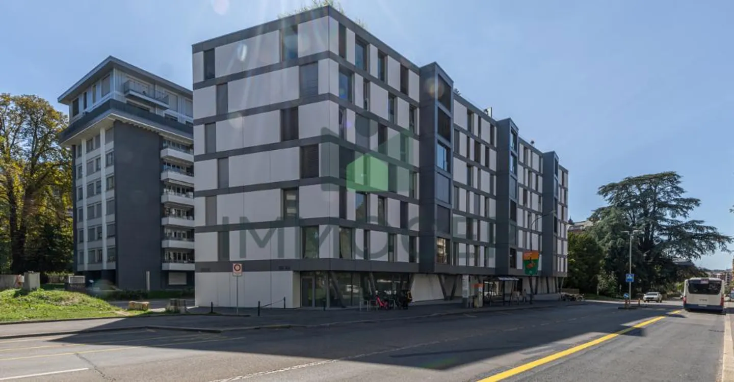 Exklusivität: Großes 4-Zimmer-Apartment von 84 m2 in Eaux - Vives - Foto 8 von 9