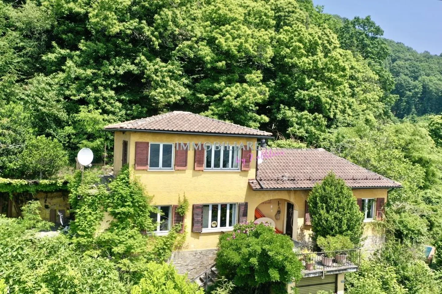 Casa di vacanza nel Malcantone, con vista panoramica, soleggiata, da ristrutturare - Foto 1 di 21