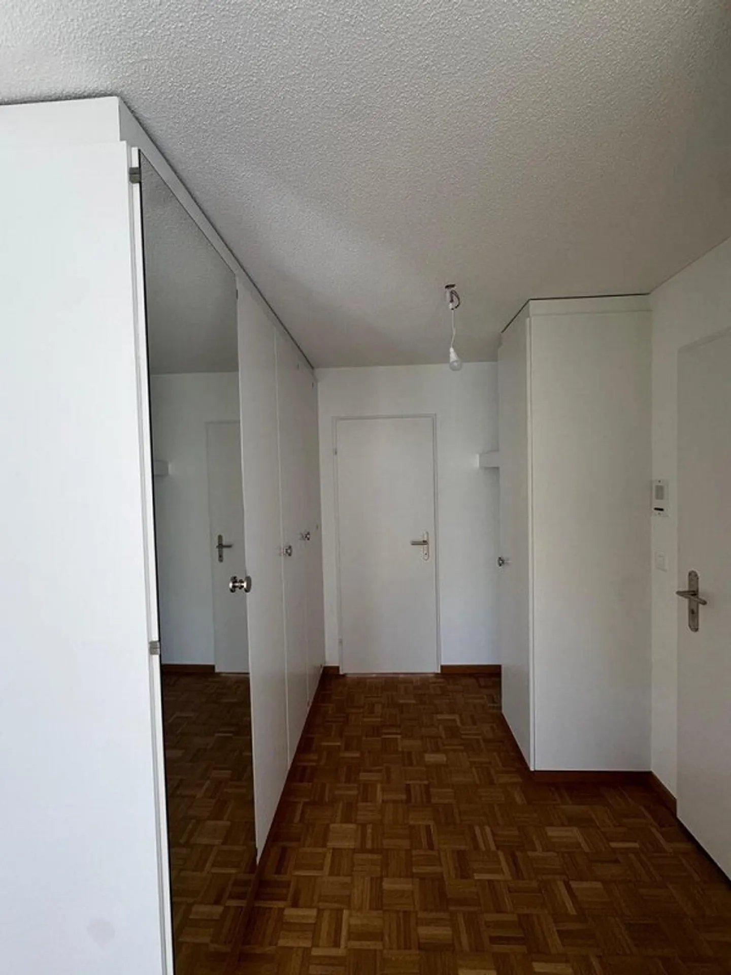 La tua nuova casa: Bellissimo e accogliente appartamento di 2,5 stanze - Foto 3 di 7