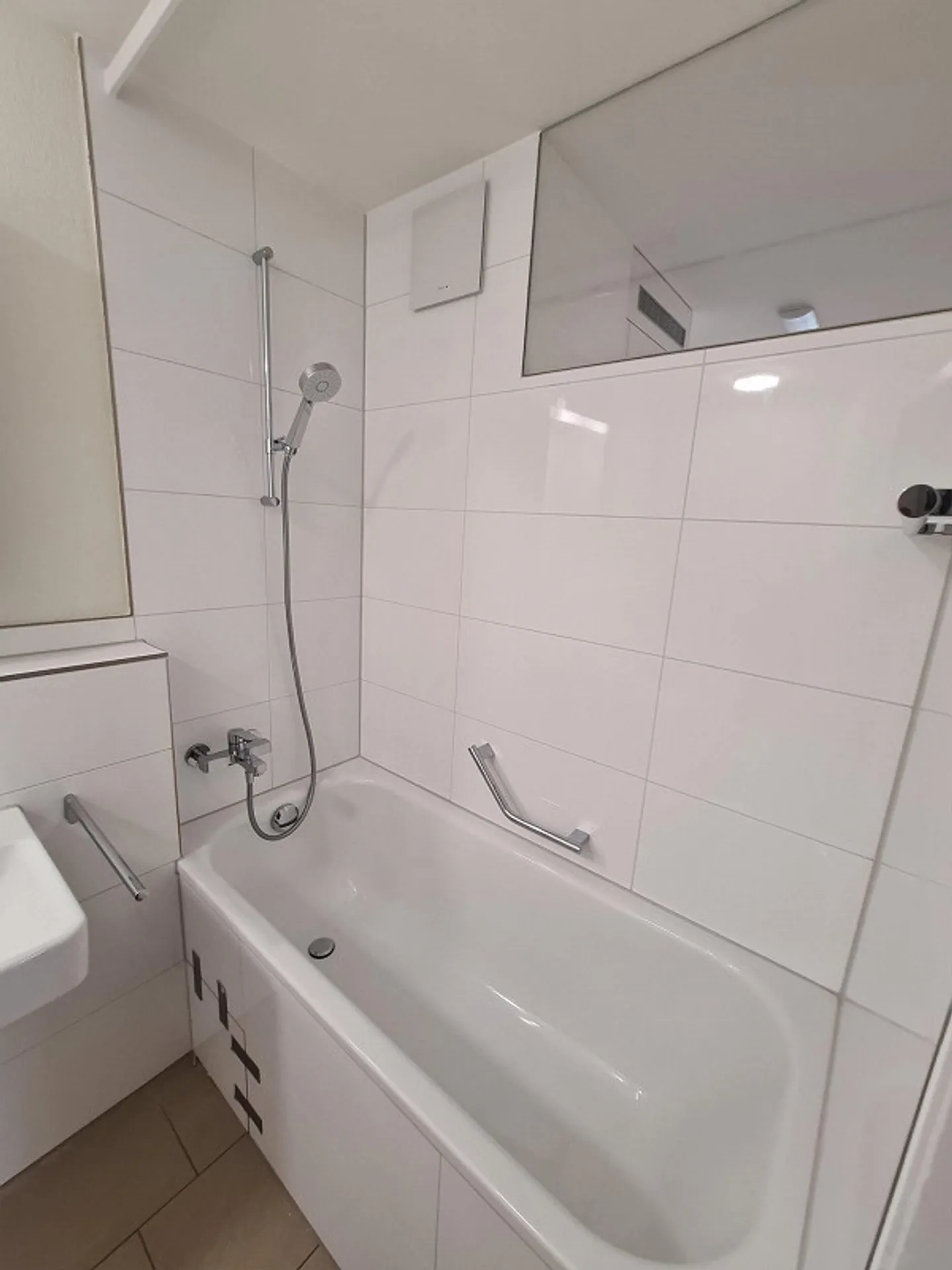 Appartamento 3.5 stanze in un quartiere tranquillo - Foto 3 di 6