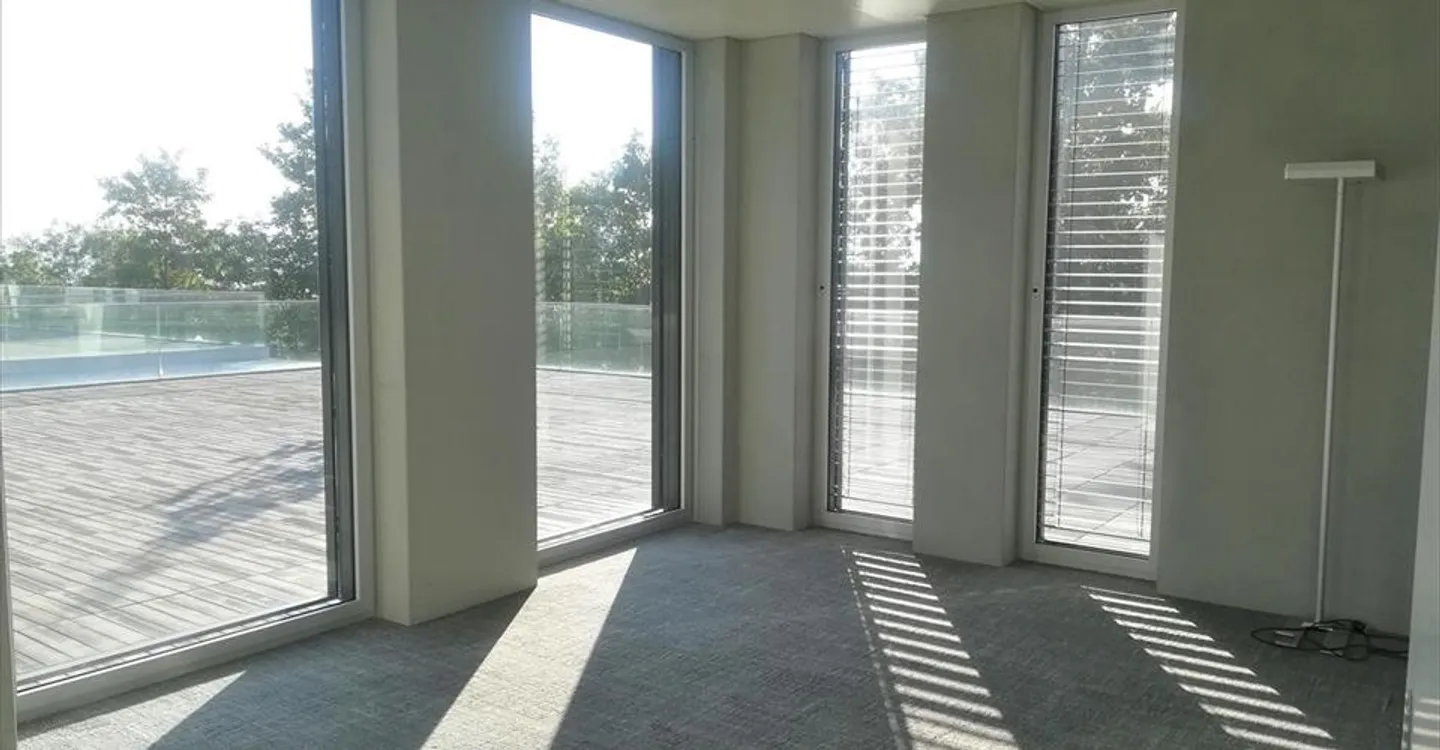 Spazio ufficio in affitto - Foto 7 di 11