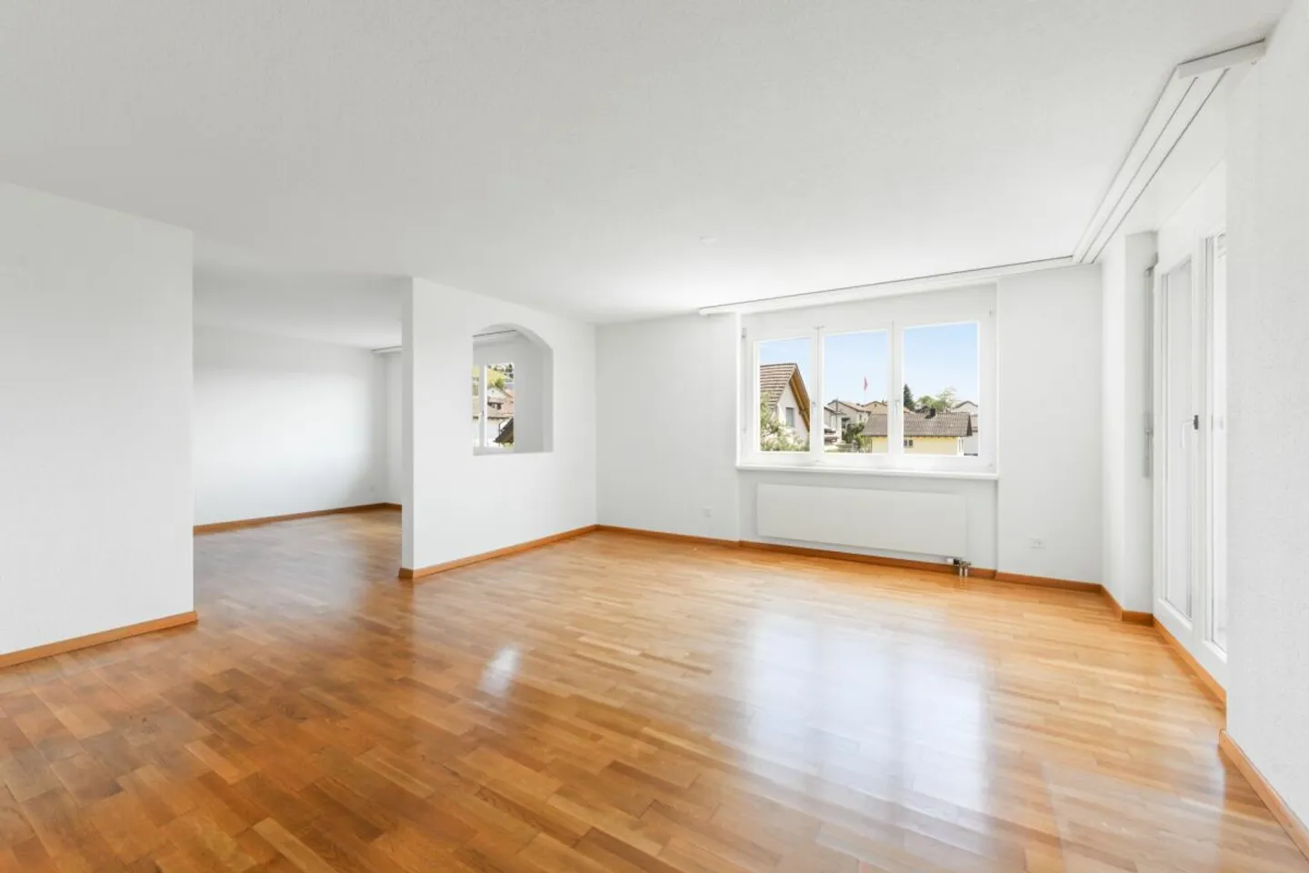 Apartment for sale - Photo 2 of 18