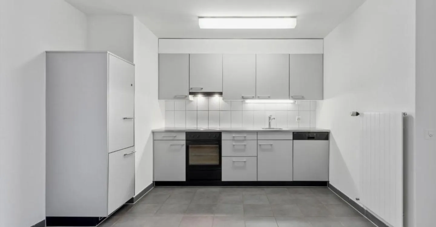 2-room apartment - close to amenities - Photo 4 of 9