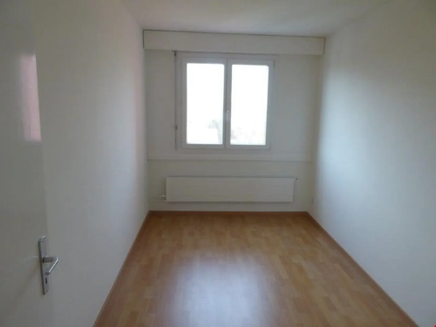 Incantevole appartamento di 3,5 locali a Sierre - Foto 3 di 9