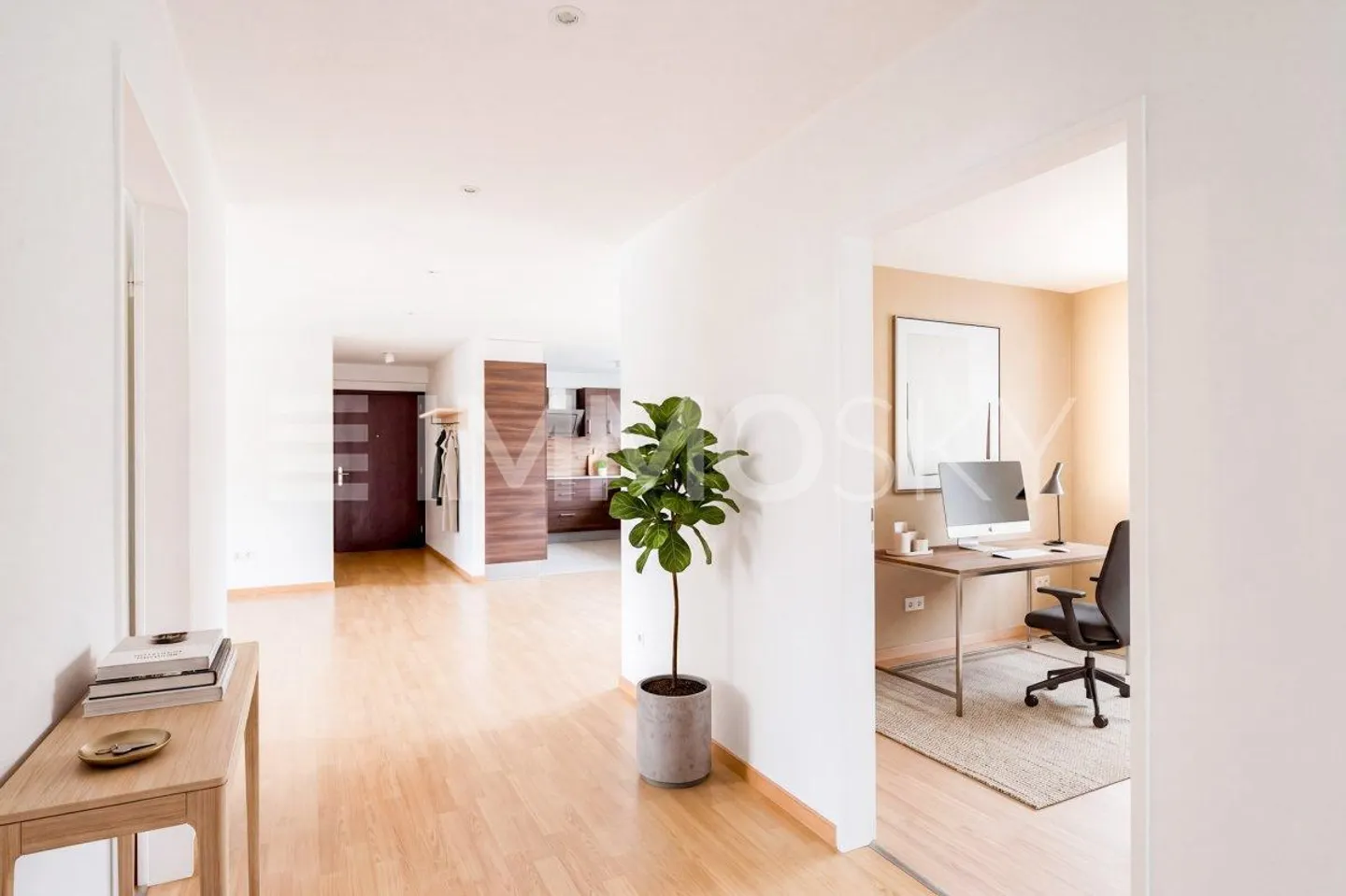 Geräumige Wohnung in grüner Lage - Foto 2 von 5