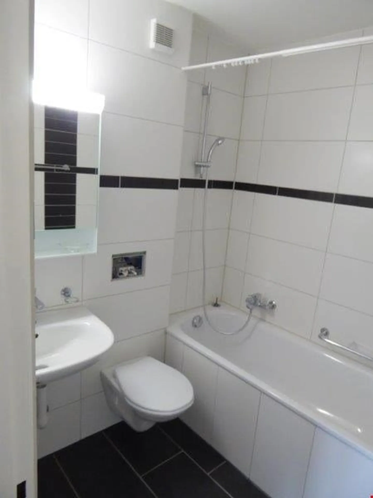 Incantevole appartamento di 3,5 locali a Sierre - Foto 8 di 9