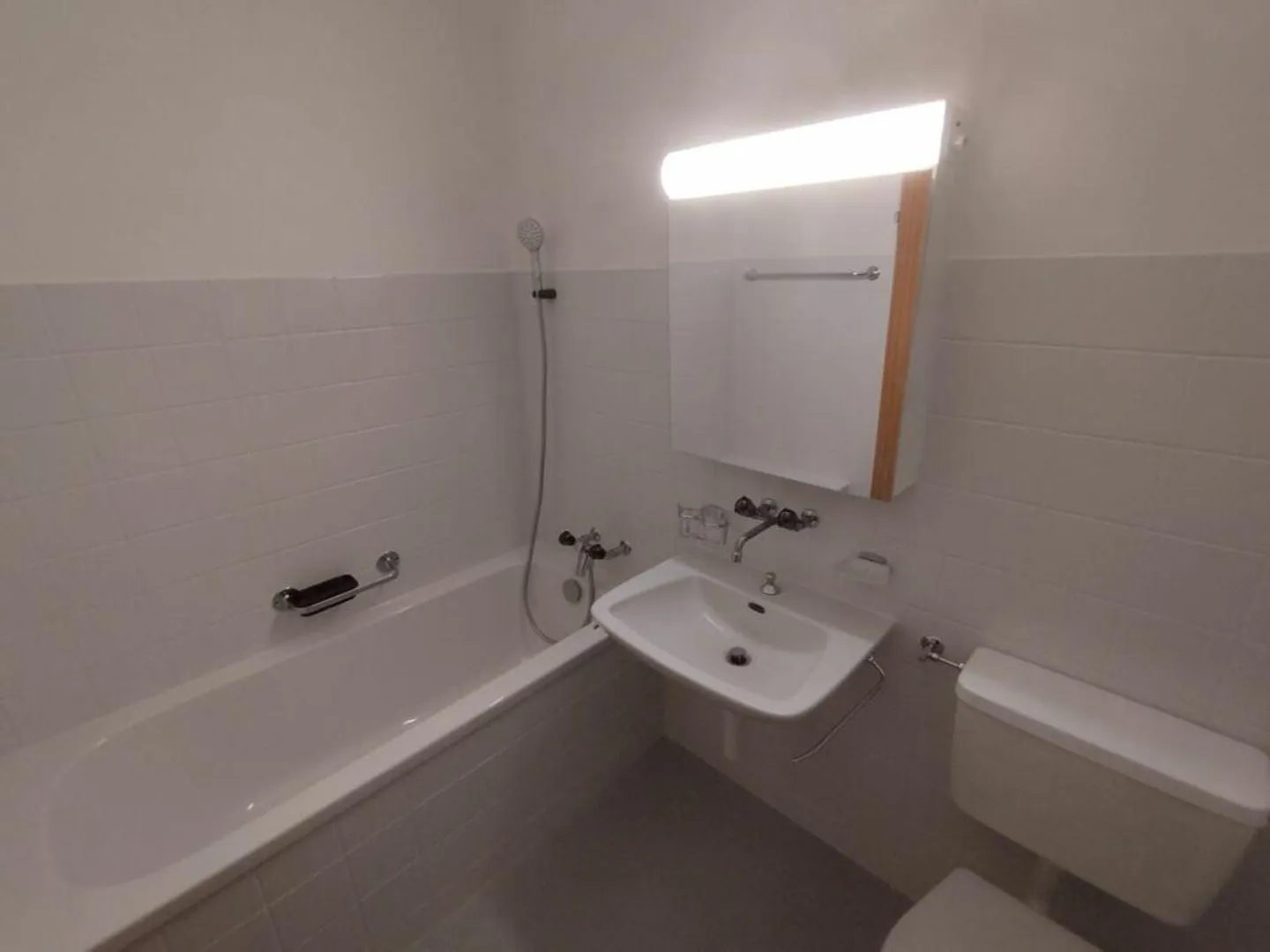 Gemütliches Studio in Binningen - Foto 5 von 6