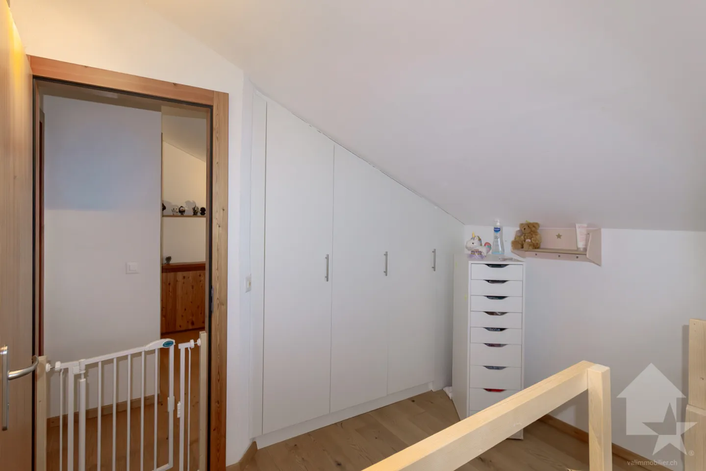 Renovated barn of 4.5 rooms of 107 m2 living space with a garden of 40 m2 - Photo 9 of 15