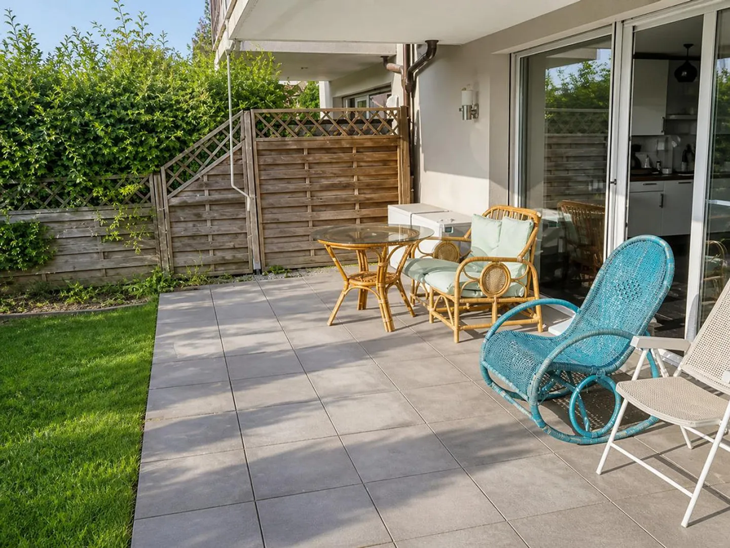 Charmante geräumige 4,5-Zimmer-Wohnung mit Garten - Foto 3 von 6