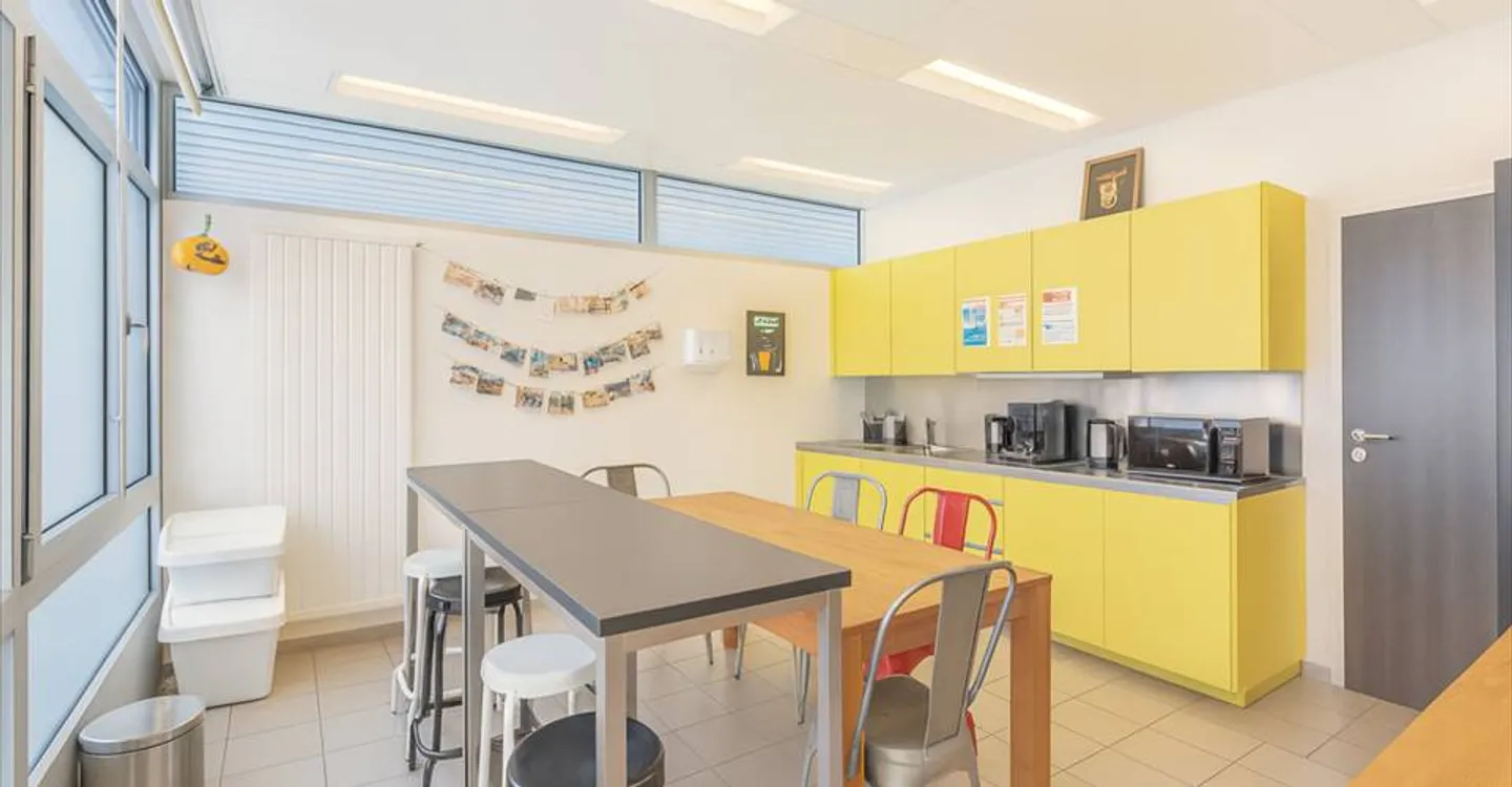 Office space for rent - Photo 4 of 8