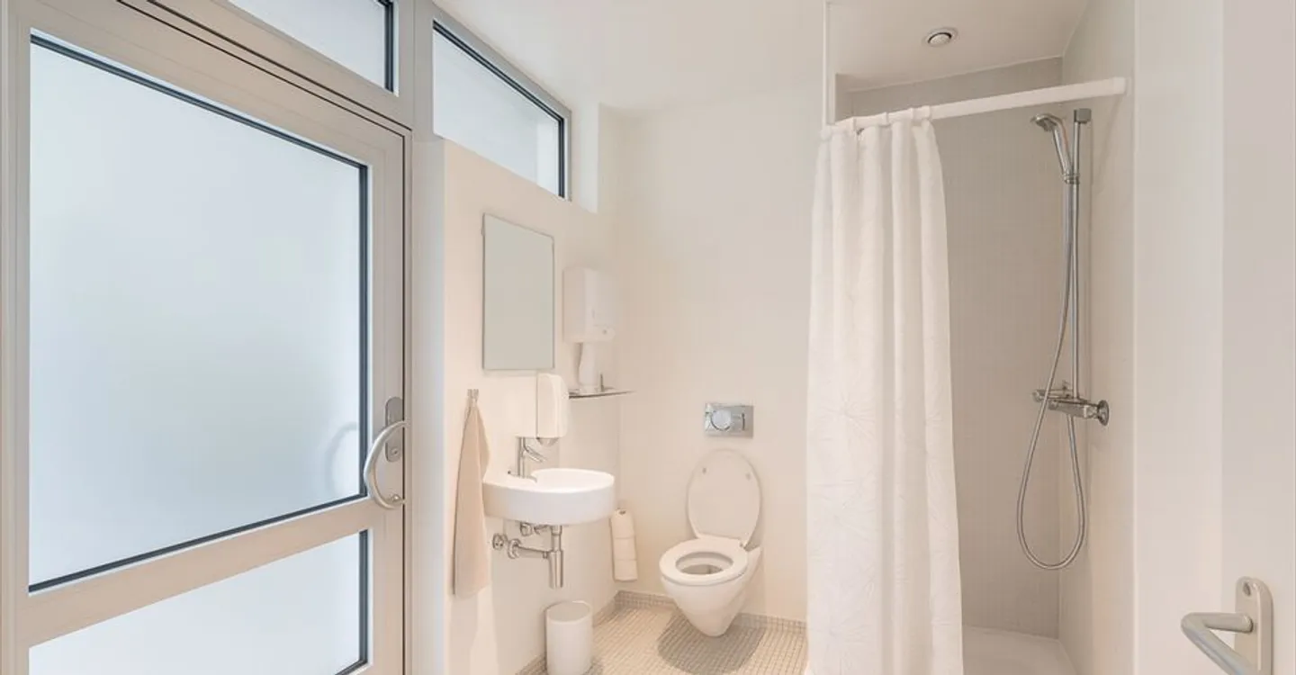 Office space for rent - Photo 6 of 8