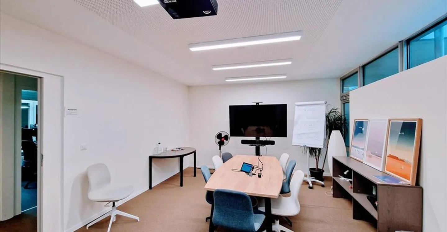 Office space for rent - Photo 7 of 8