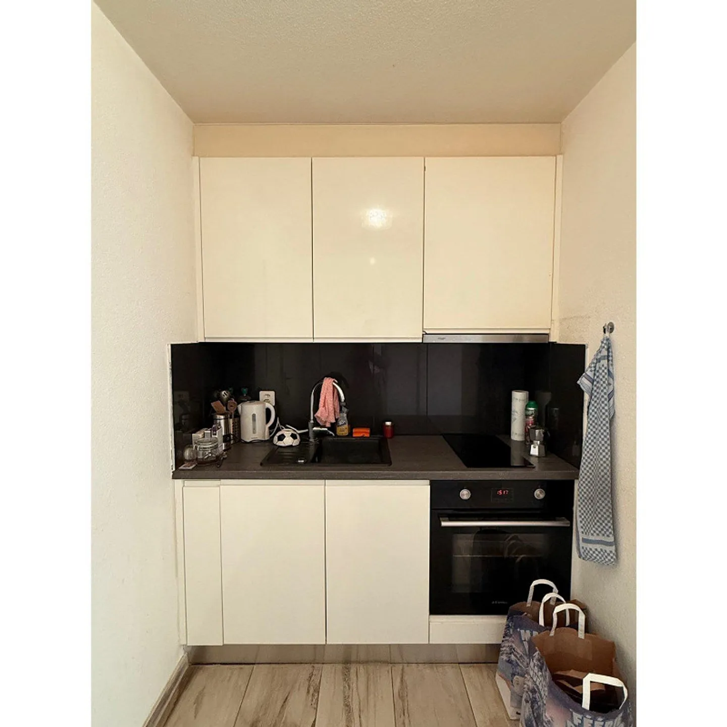 Appartement 1 pièce abordable dans un emplacement central à Zollikofen - Photo 2 sur 4