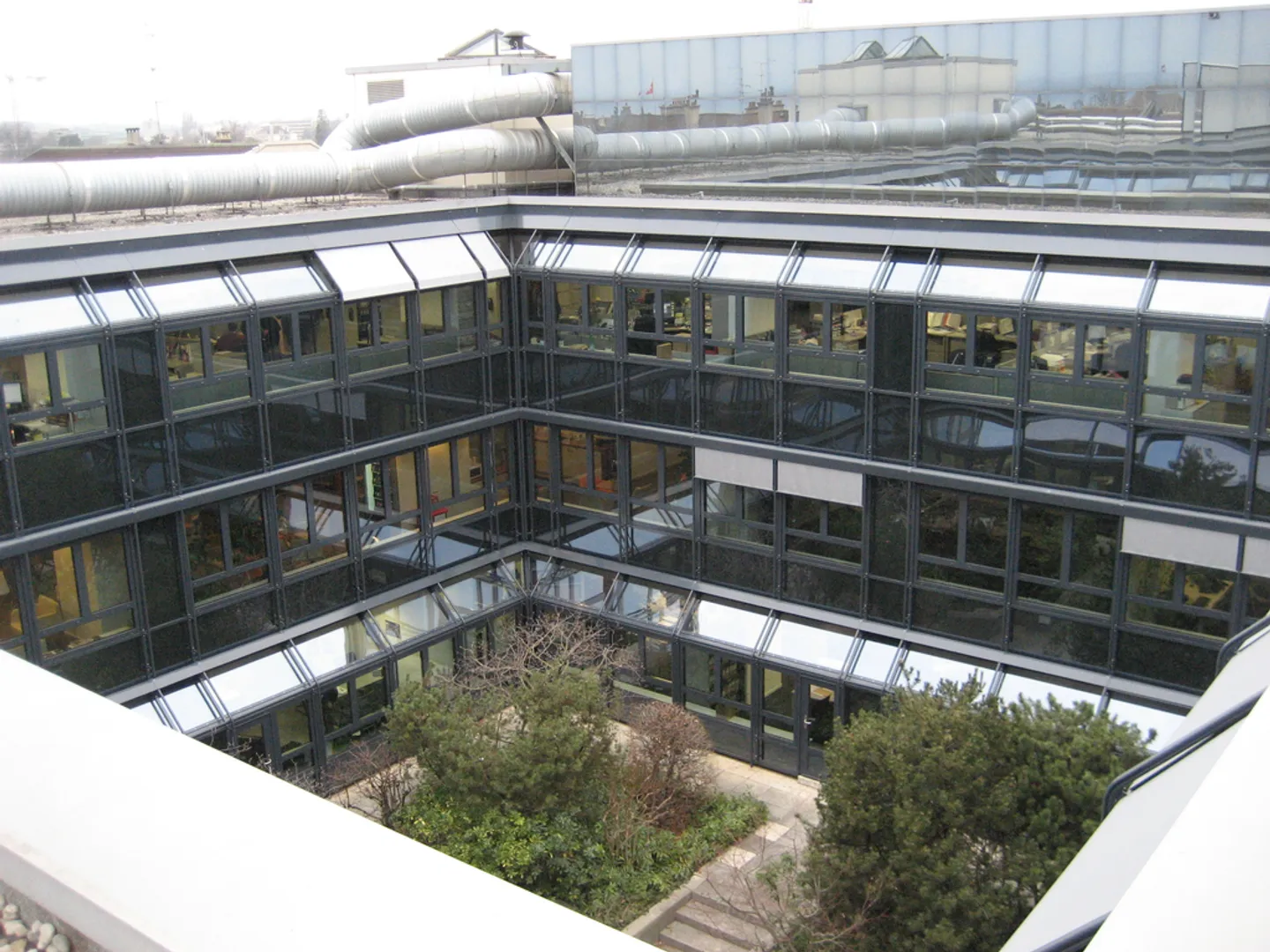 Surface commerciale au coeur de Nyon - Photo 2 sur 7