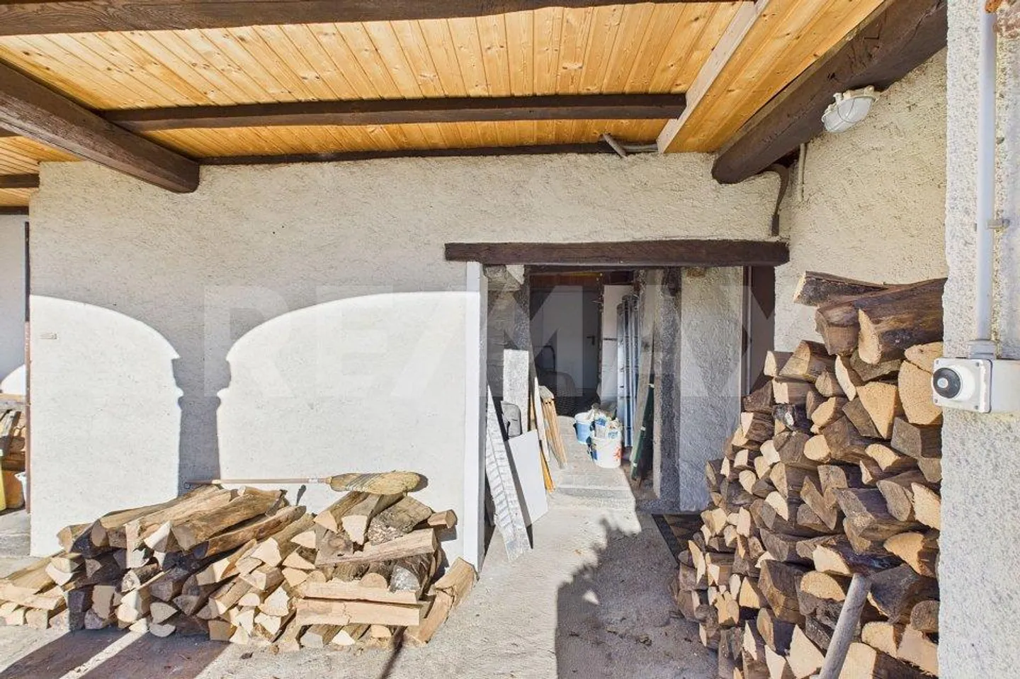 ***Toutes les propriétés et photos sur www.remax.ch et newhome.ch*** - Photo 5 sur 13