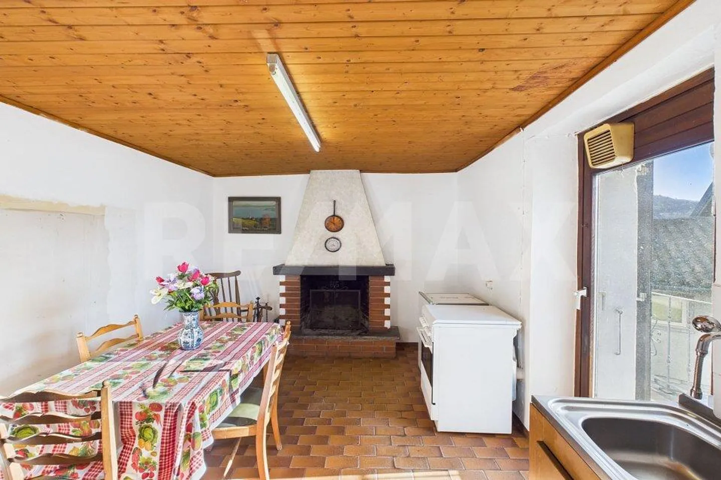 ***Toutes les propriétés et photos sur www.remax.ch et newhome.ch*** - Photo 13 sur 13