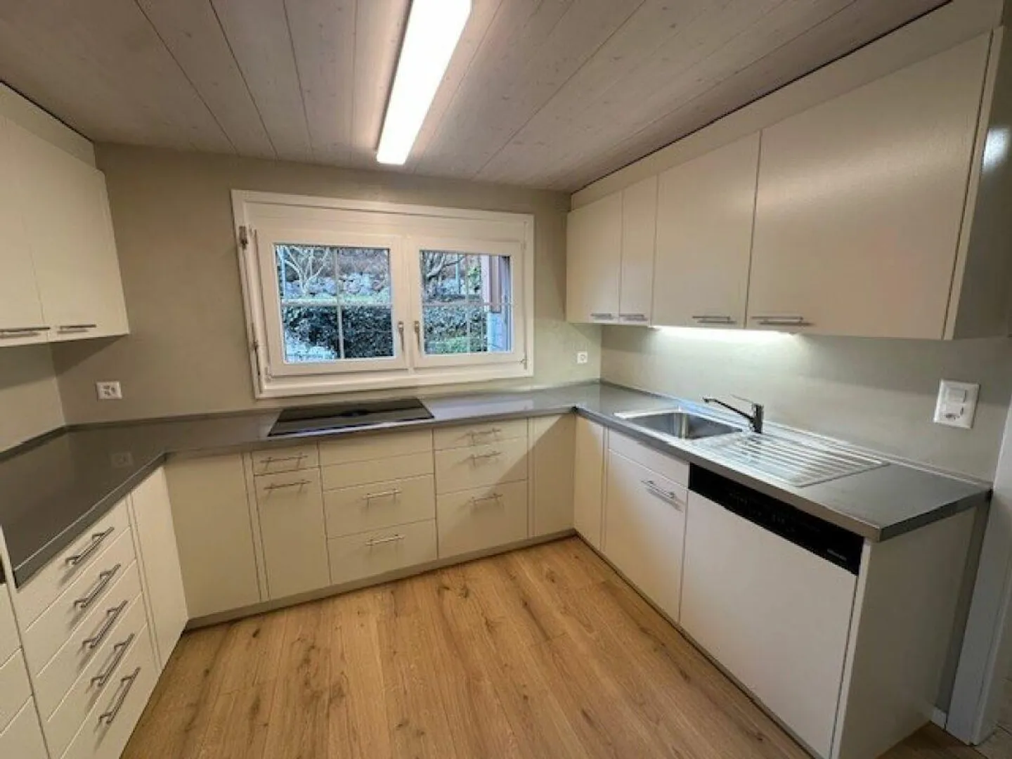 Grosszügiges Einfamilienhaus mit Garten - Foto 6 von 30