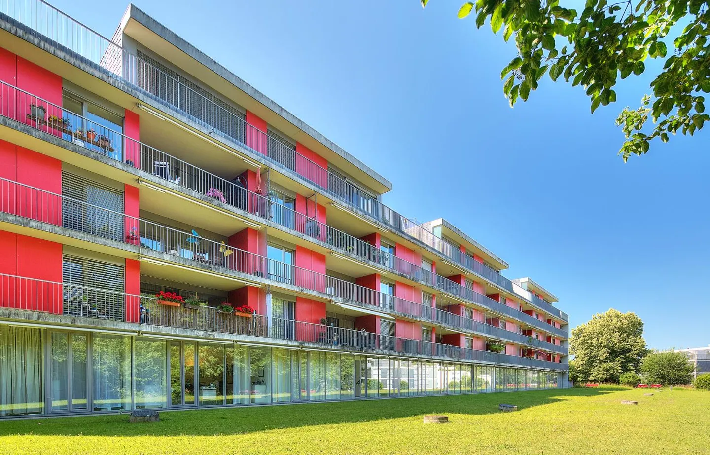 Geräumige Wohnung in zentraler Lage - Foto 1 von 9