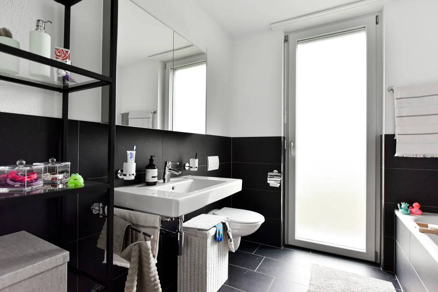 Perfekte Single-Wohnung mit Sitzplatz - Foto 6 von 10