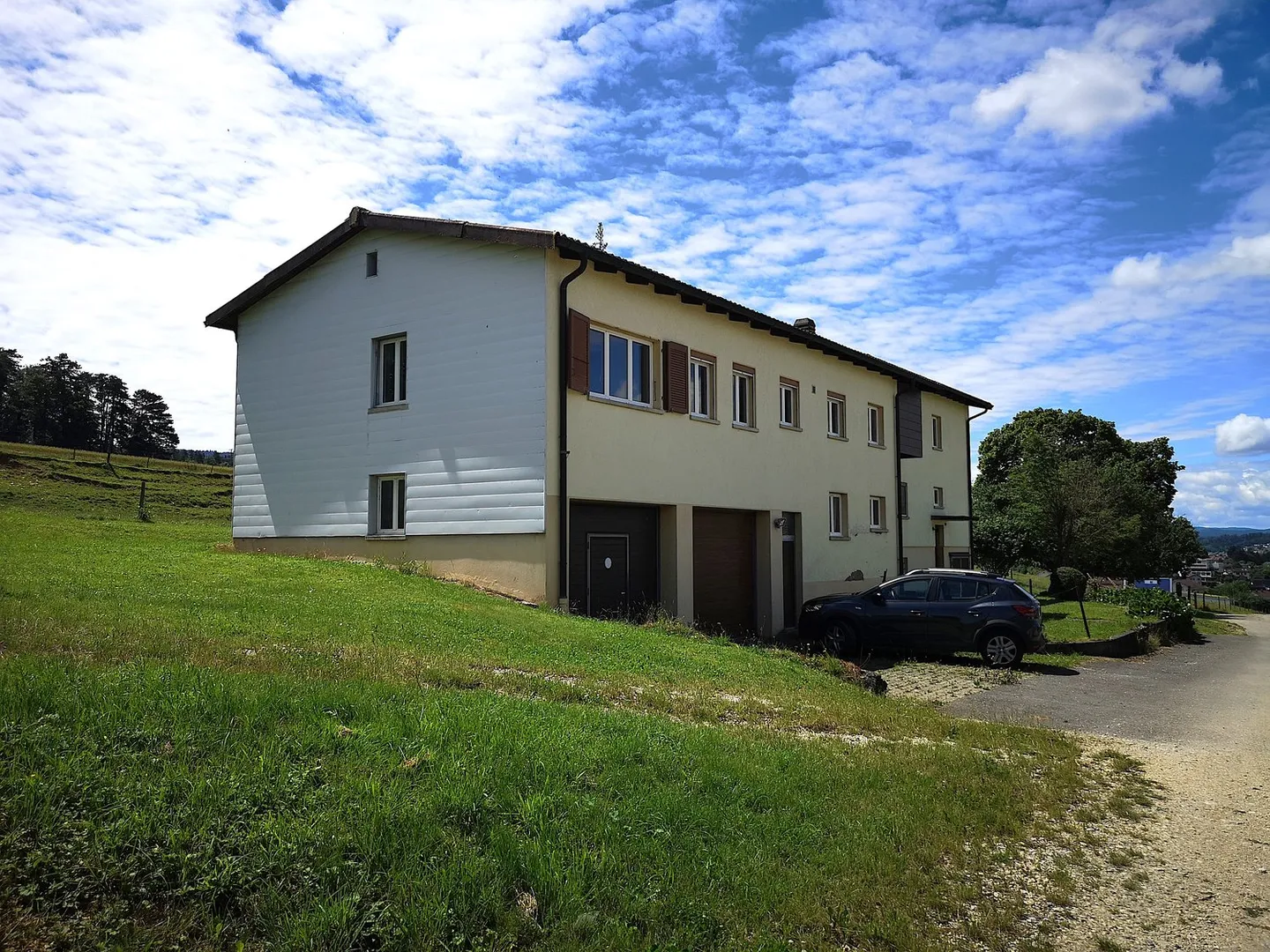 Zwei teilweise zu renovierende Häuser auf einem Grundstück von 3253m2, mit Garage/Werkstatt - Foto 3 von 45