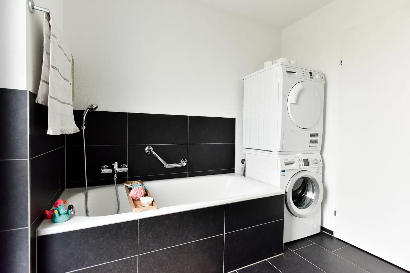 Perfekte Single-Wohnung mit Sitzplatz - Foto 7 von 10