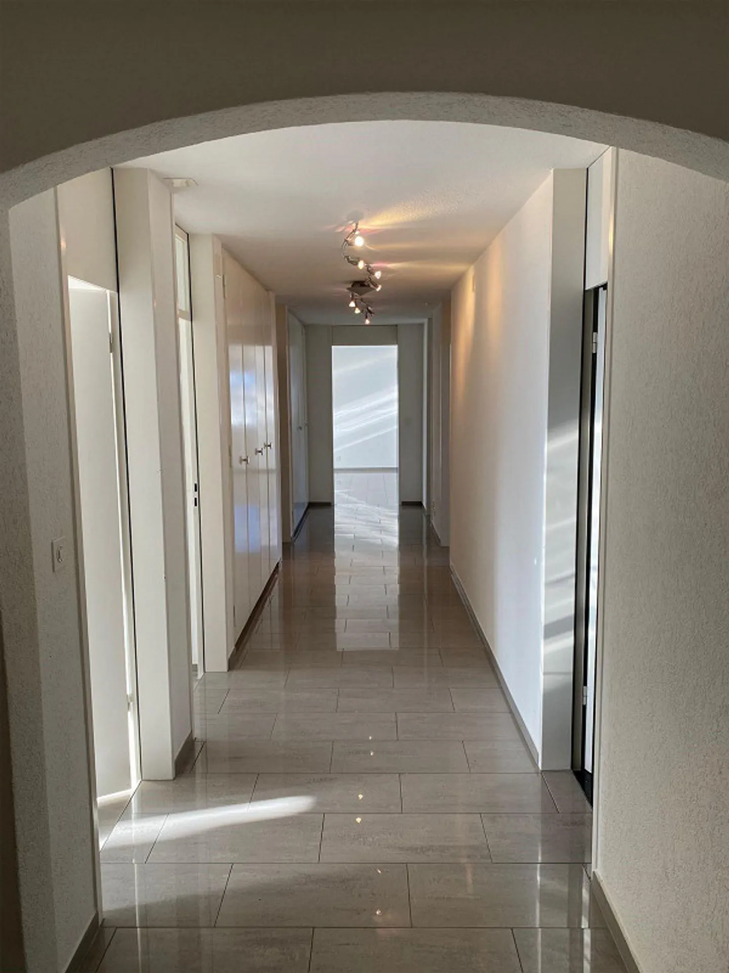 Magnifique appartement de 5,5 pièces avec vue à Muri b. Bern - Photo 6 sur 10