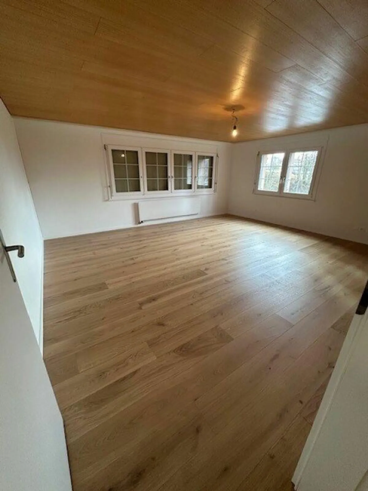 Grosszügiges Einfamilienhaus mit Garten - Foto 17 von 30