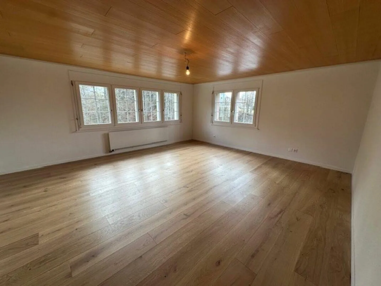 Grosszügiges Einfamilienhaus mit Garten - Foto 18 von 30