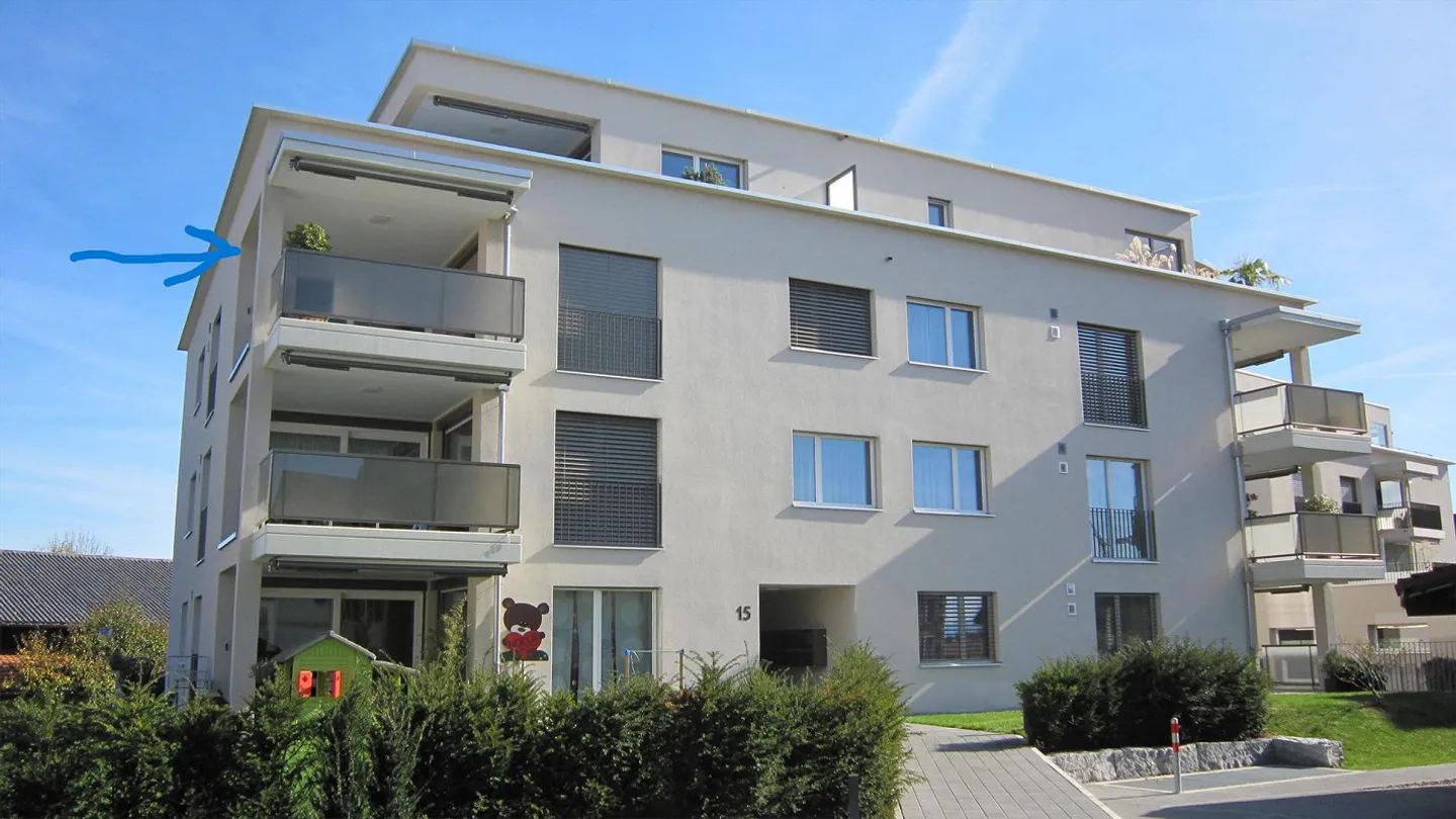 Appartamento confortevole di 4,5 stanze nel centro di Hildisrieden - Foto 1 di 12