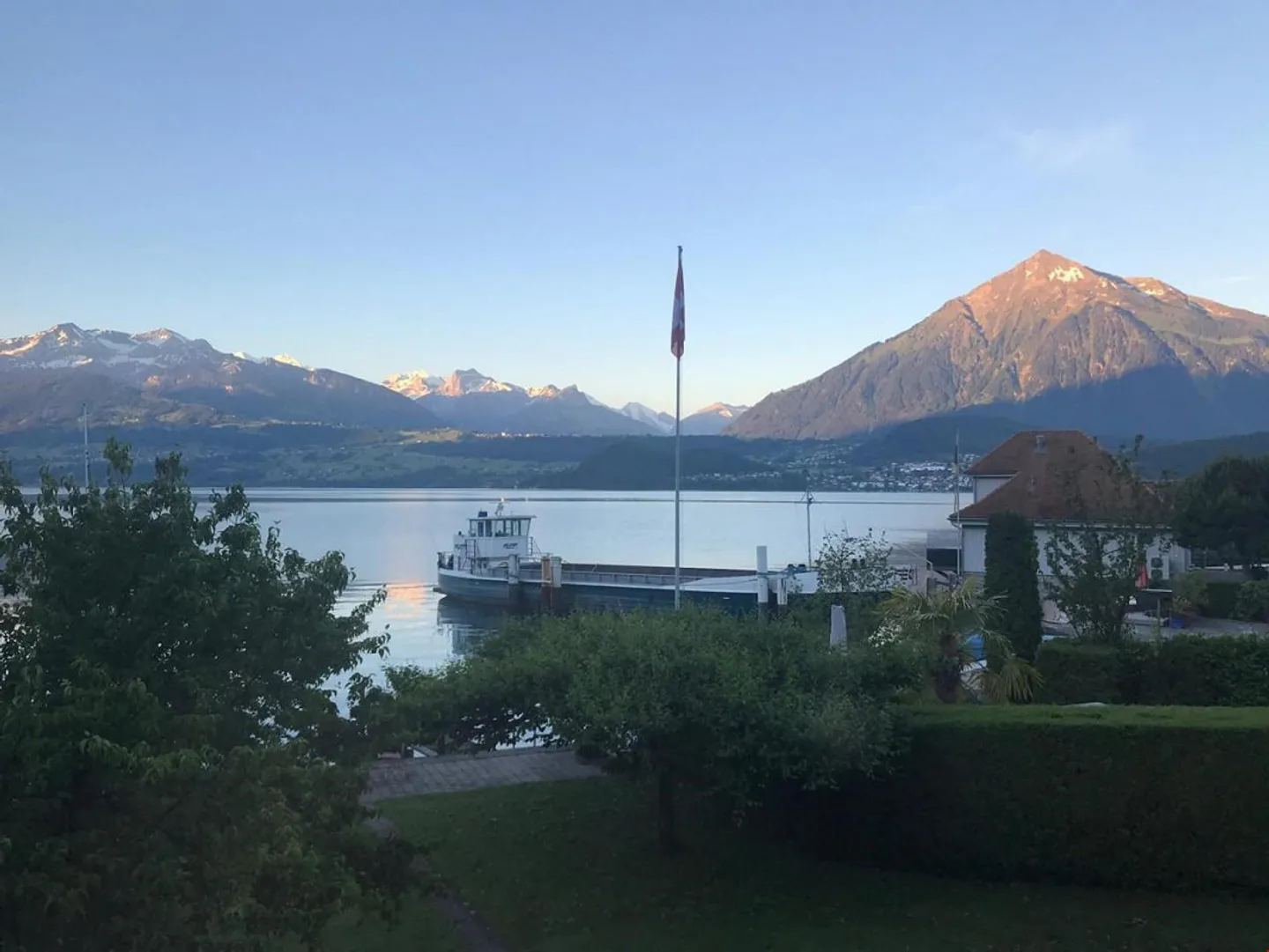 Appartamento direttamente sul lago di Thun - Foto 4 di 12