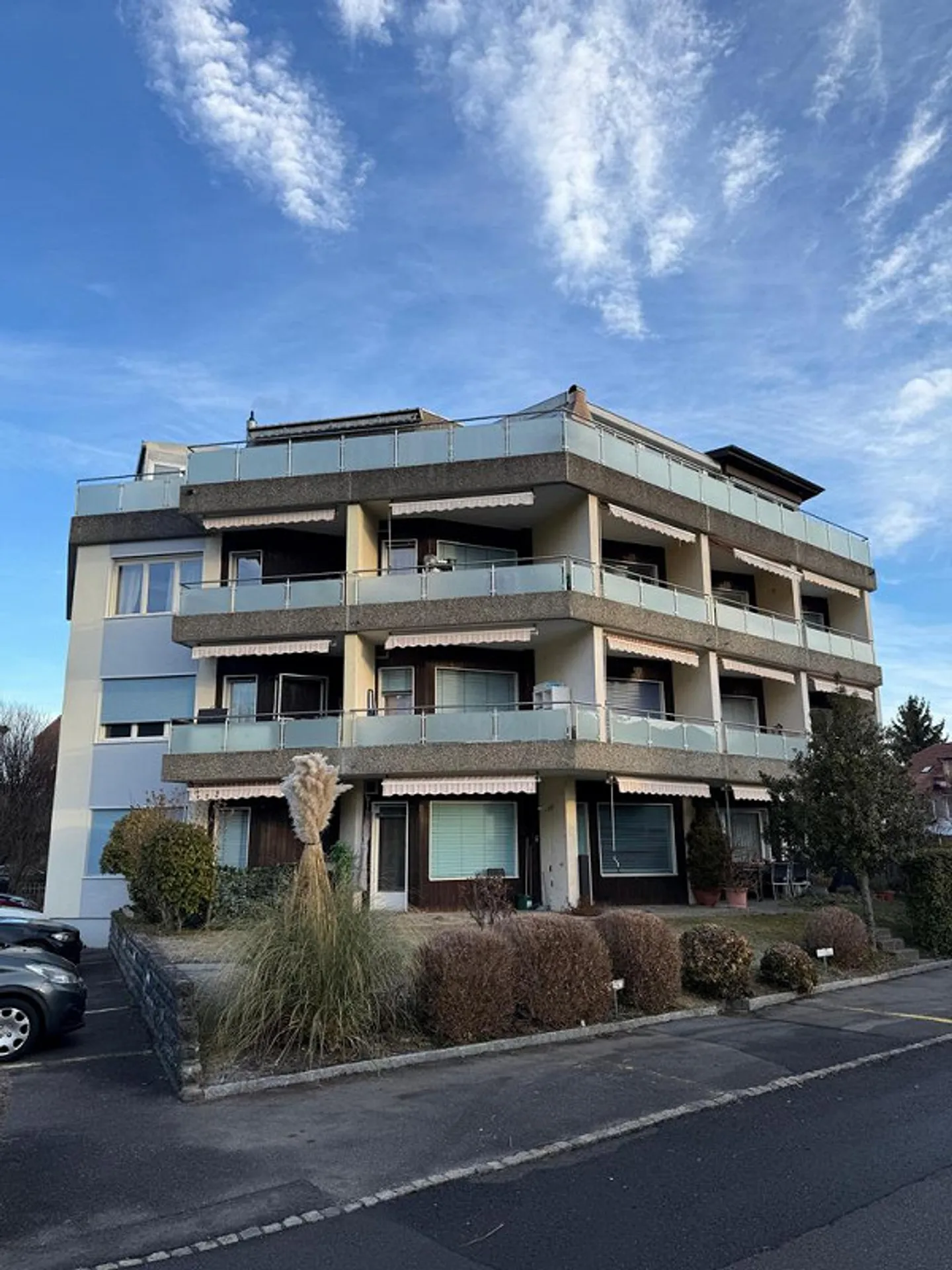 Studio ristrutturato con balcone al 2° piano - Foto 7 di 7