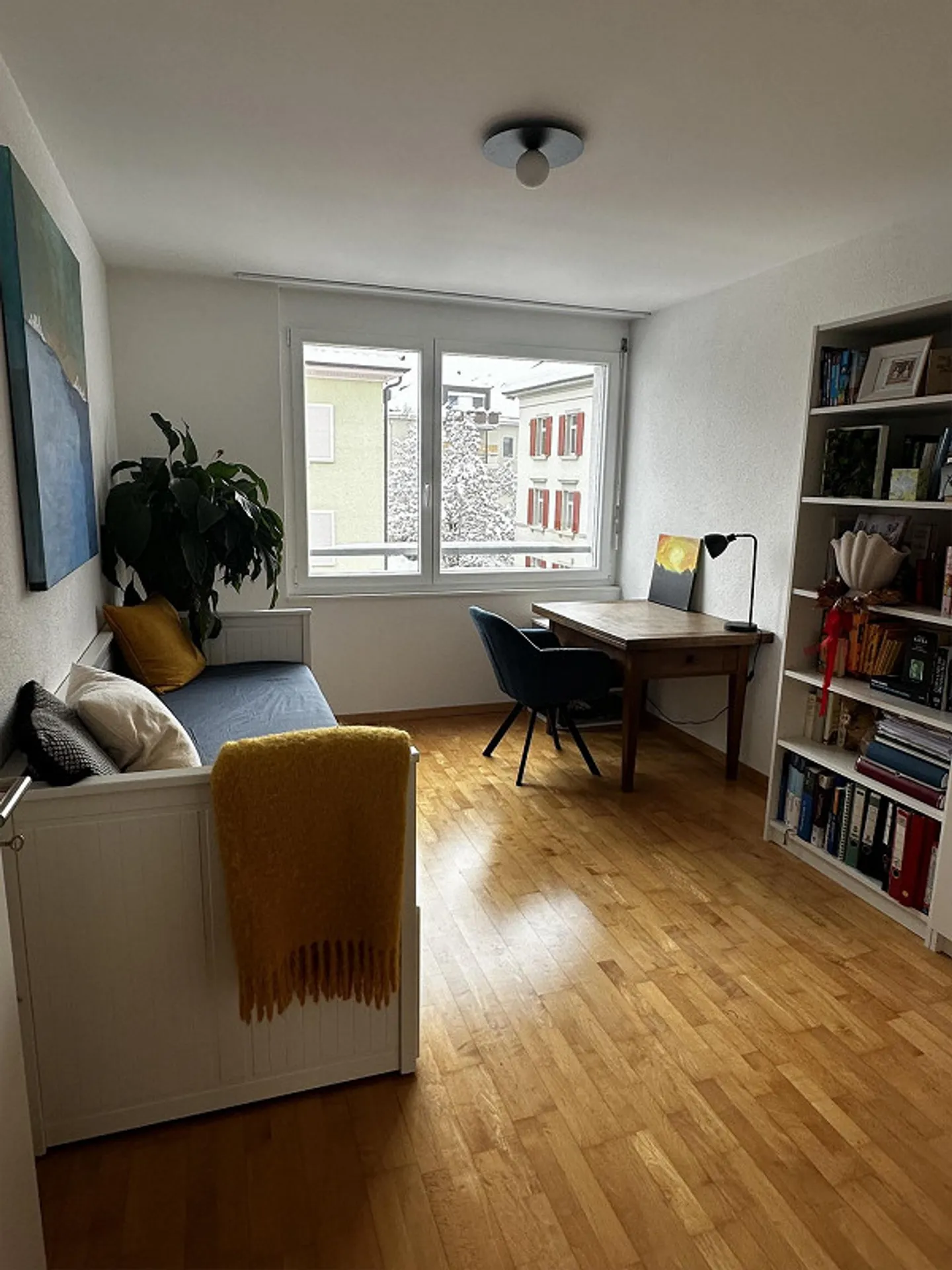 Helle 3.5 Zimmerwohnung in super Lage mit grossem Balkon - Foto 4 von 13