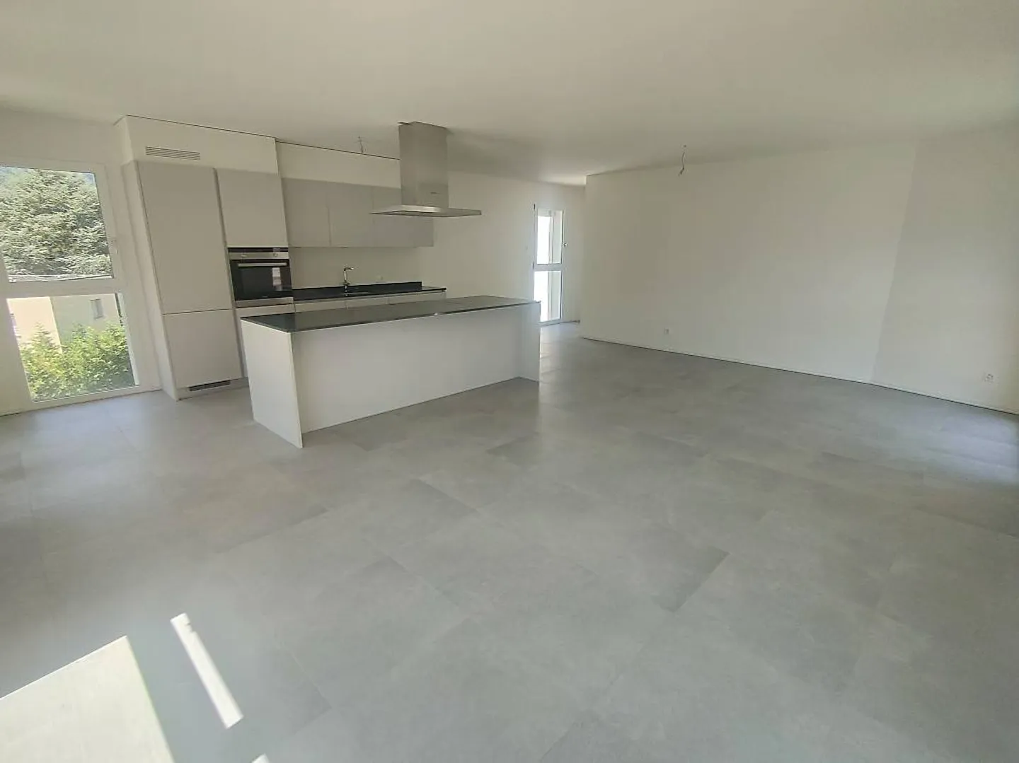 Nouvel appartement de 4,5 pièces à Claro - Photo 9 sur 13