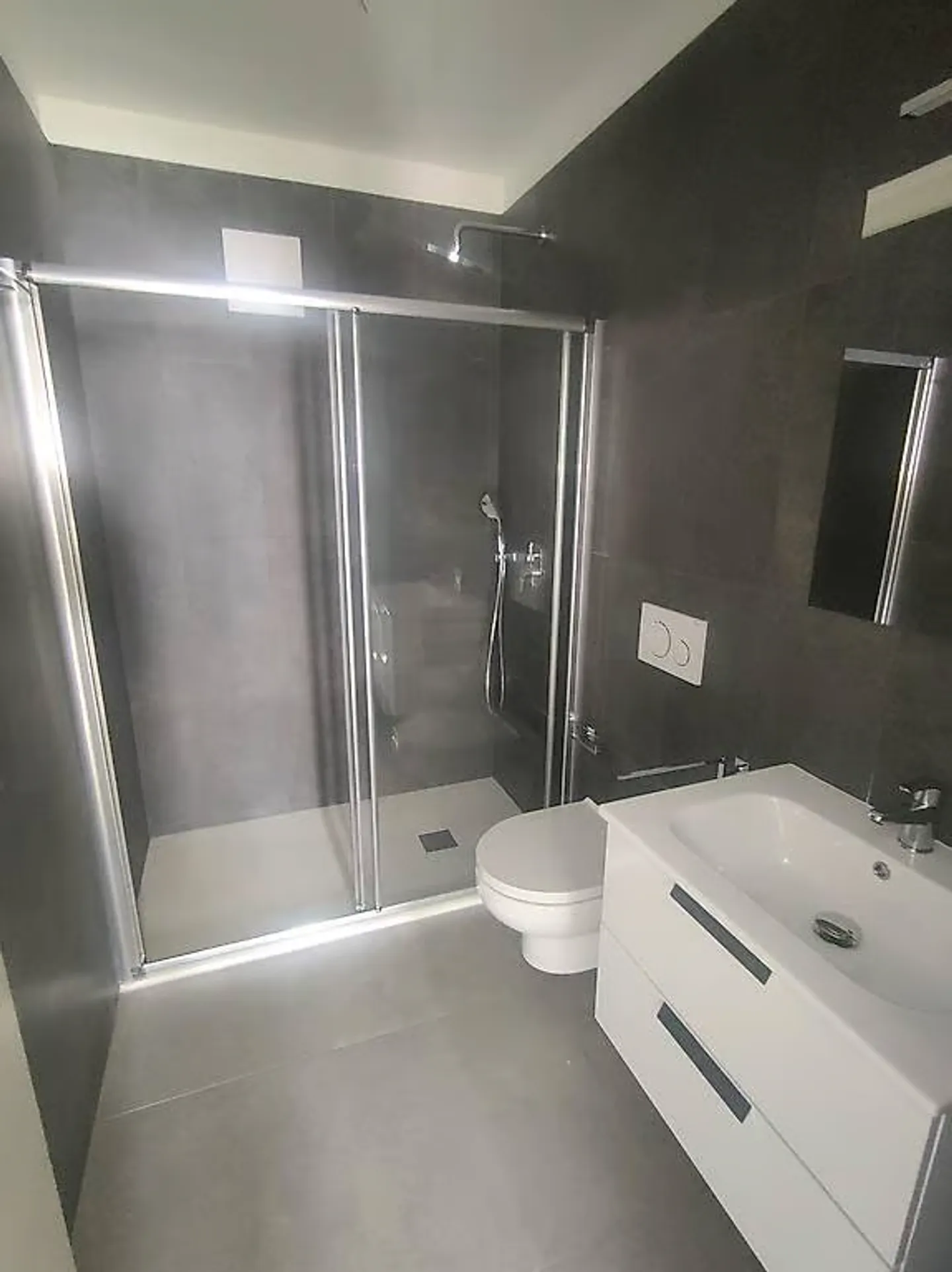 Nouvel appartement de 4,5 pièces à Claro - Photo 13 sur 13