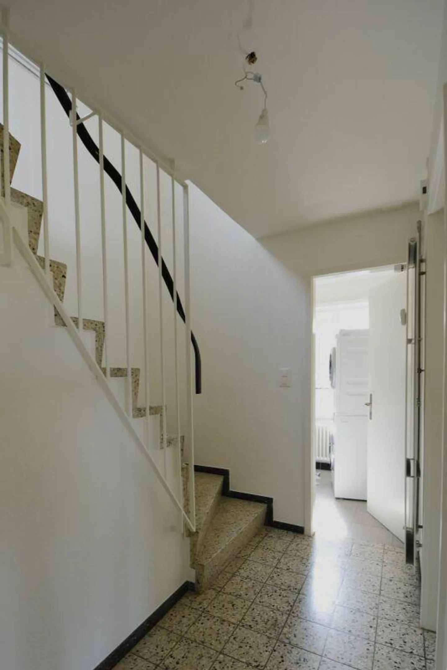 Appartement en duplex lumineux et spacieux de 4,5 pièces - Photo 5 sur 13