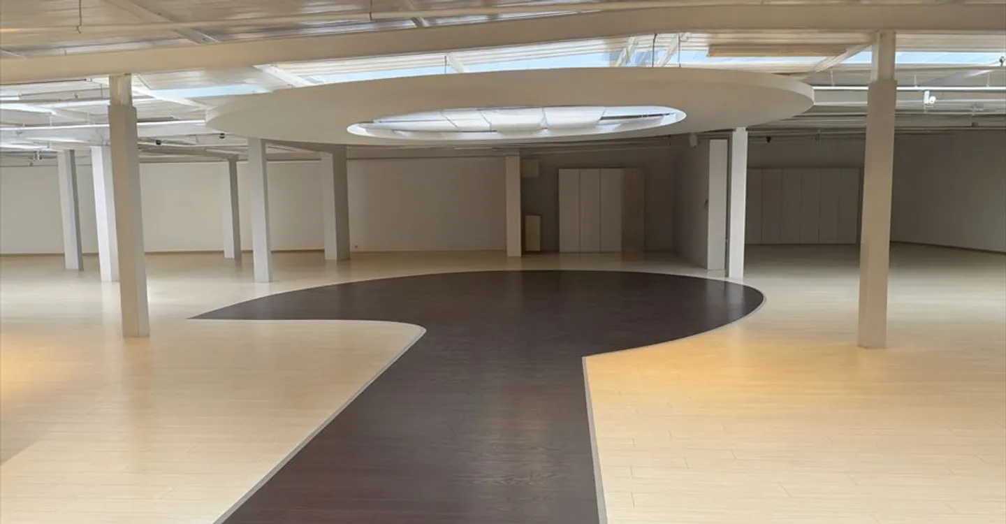 Flexible Gewerbeflächen in Saxon - Foto 2 von 7