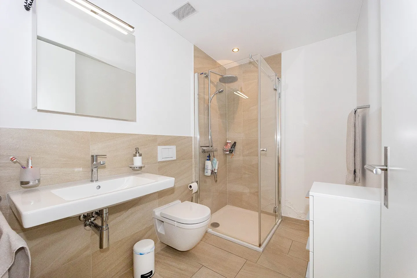 RÉSERVÉ - Maison individuelle en rangée MINERGIE exclusive dans un quartier résidentiel attrayant - Photo 10 sur 14