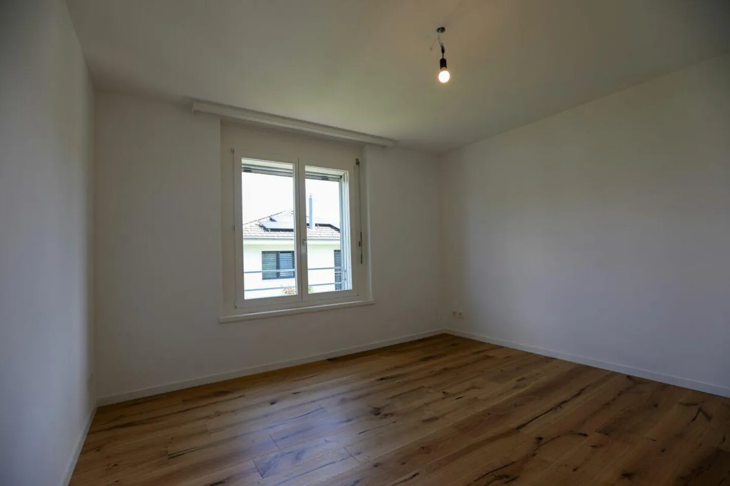 Frisch renovierte 4.5-Zimmer-Wohnung an ruhiger Lage - Foto 6 von 11