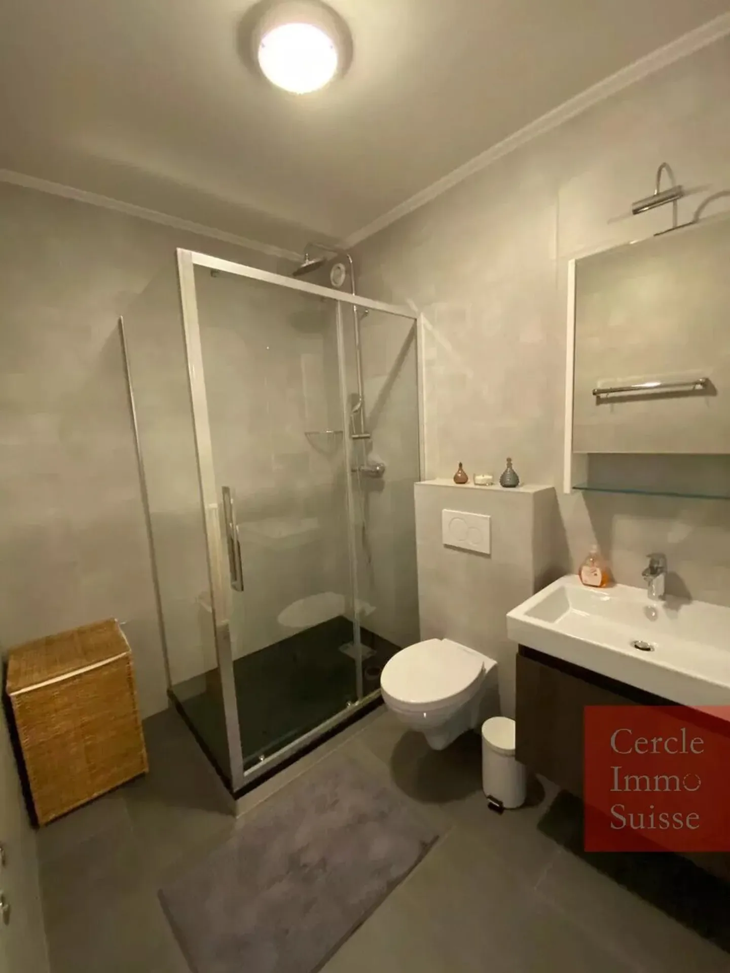 Elegant 5.5-Room Apartment - Photo 7 of 10