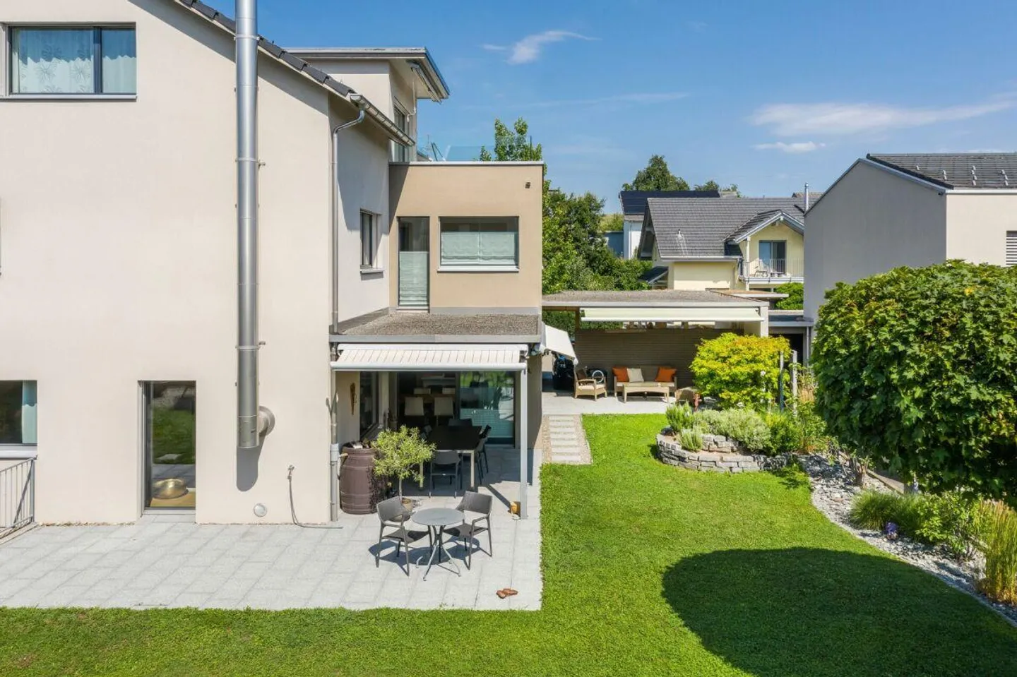Sogno Familiare - Casa Unifamiliare Indipendente con Ampio Spazio Circostante - Foto 3 di 13