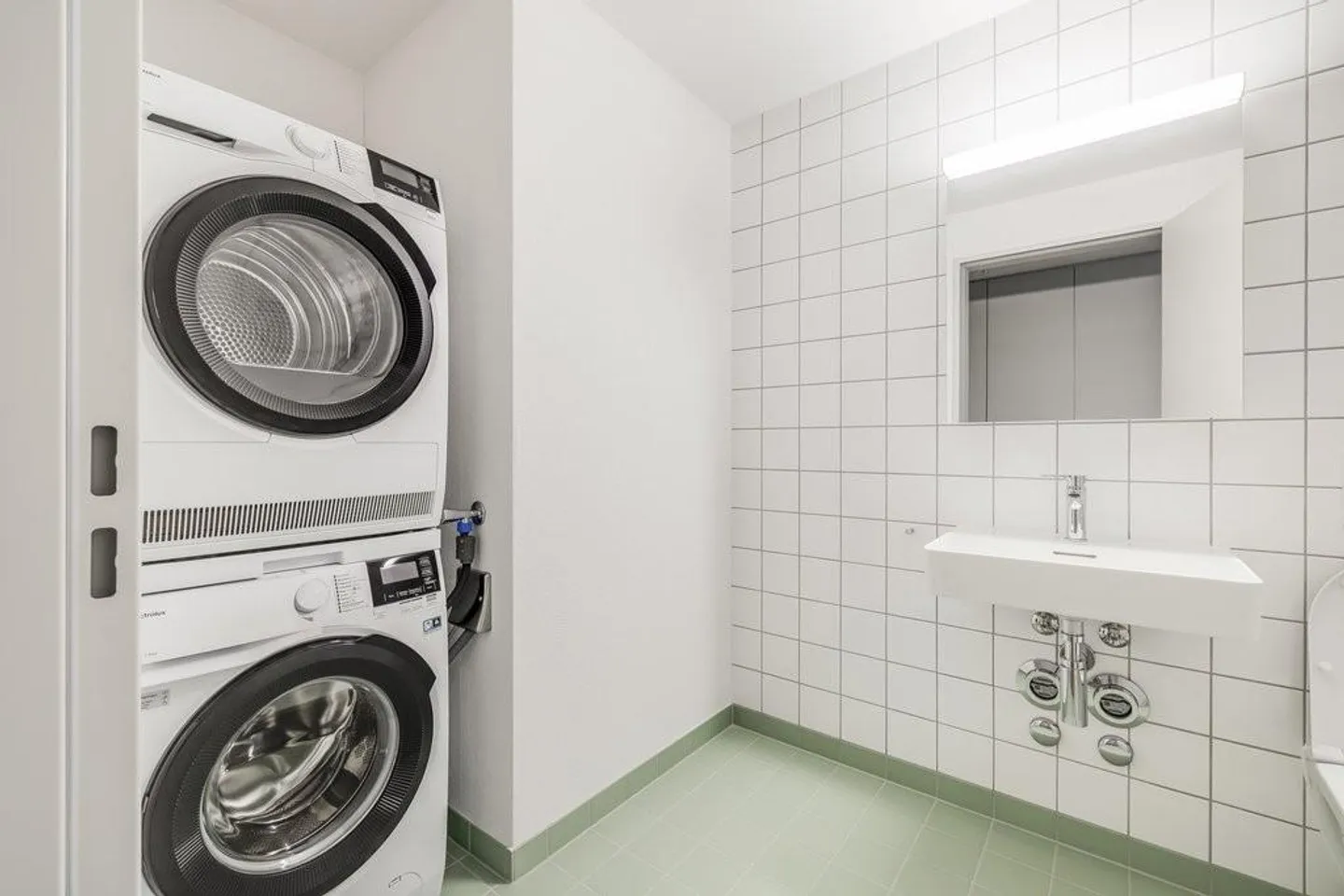 Moderne Wohnung mit Weitblick - Foto 3 von 12