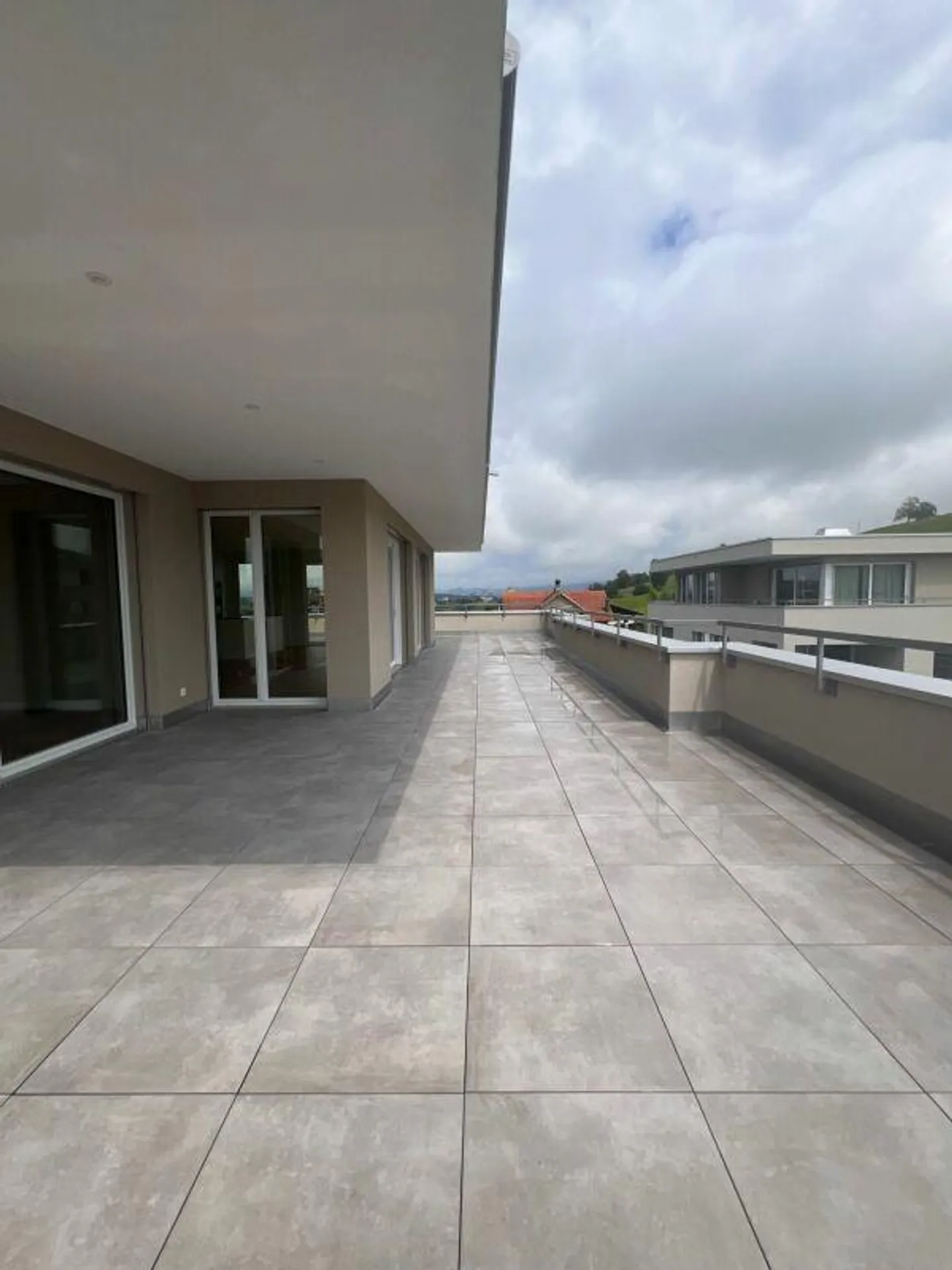 4.5-Zimmerwohnung Attika in Honau - Foto 1 von 13