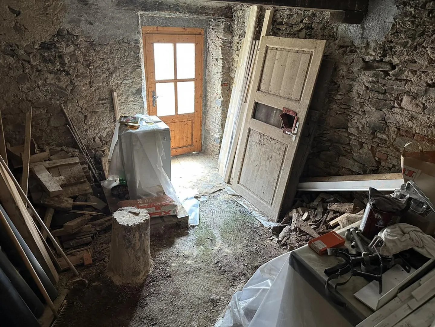 Casa di villaggio 3 1/2 locali con piccolo spazio esterno in posizione molto tranquilla e soleggiata - Foto 13 di 20