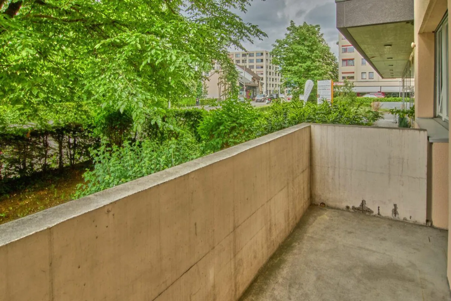 Central Genius: 3 Room Apartment including Outdoor Parking Space - Photo 5 of 12