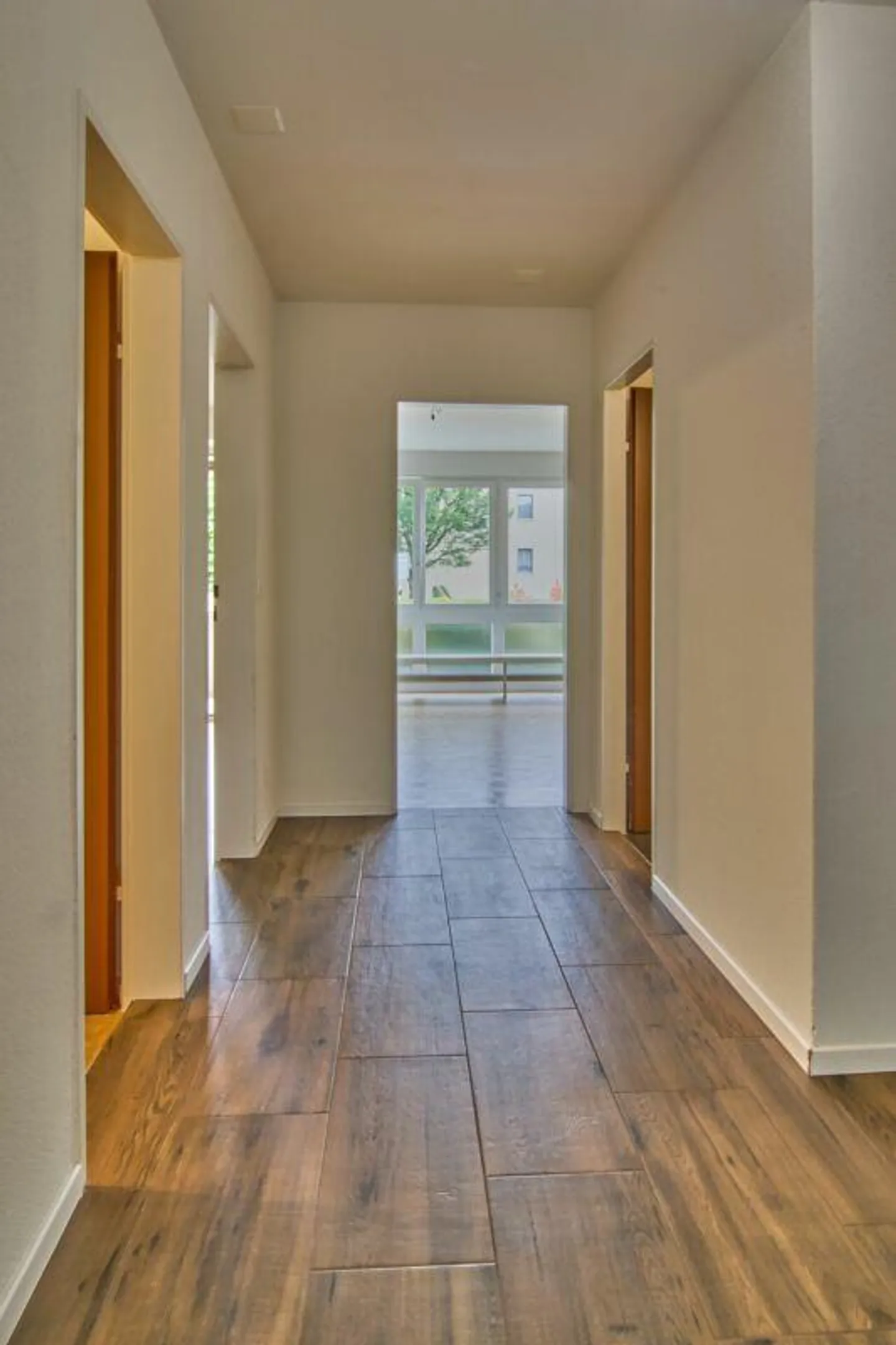 Central Genius: 3 Room Apartment including Outdoor Parking Space - Photo 6 of 12