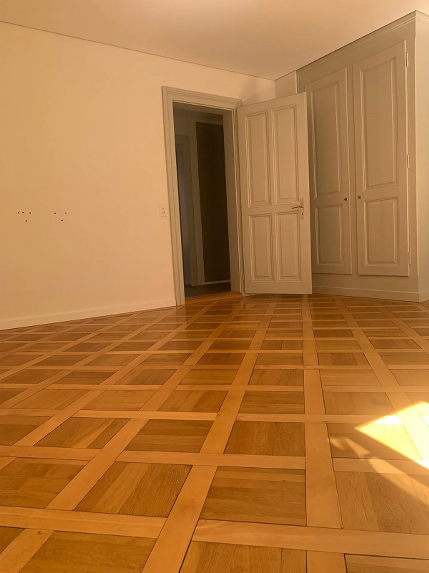 Appartamento soleggiato di 3 stanze (74m2), con balcone, completamente ristrutturato, a Breitenrain - Foto 11 di 18