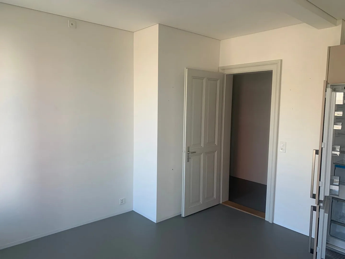 Appartamento soleggiato di 3 stanze (74m2), con balcone, completamente ristrutturato, a Breitenrain - Foto 14 di 18